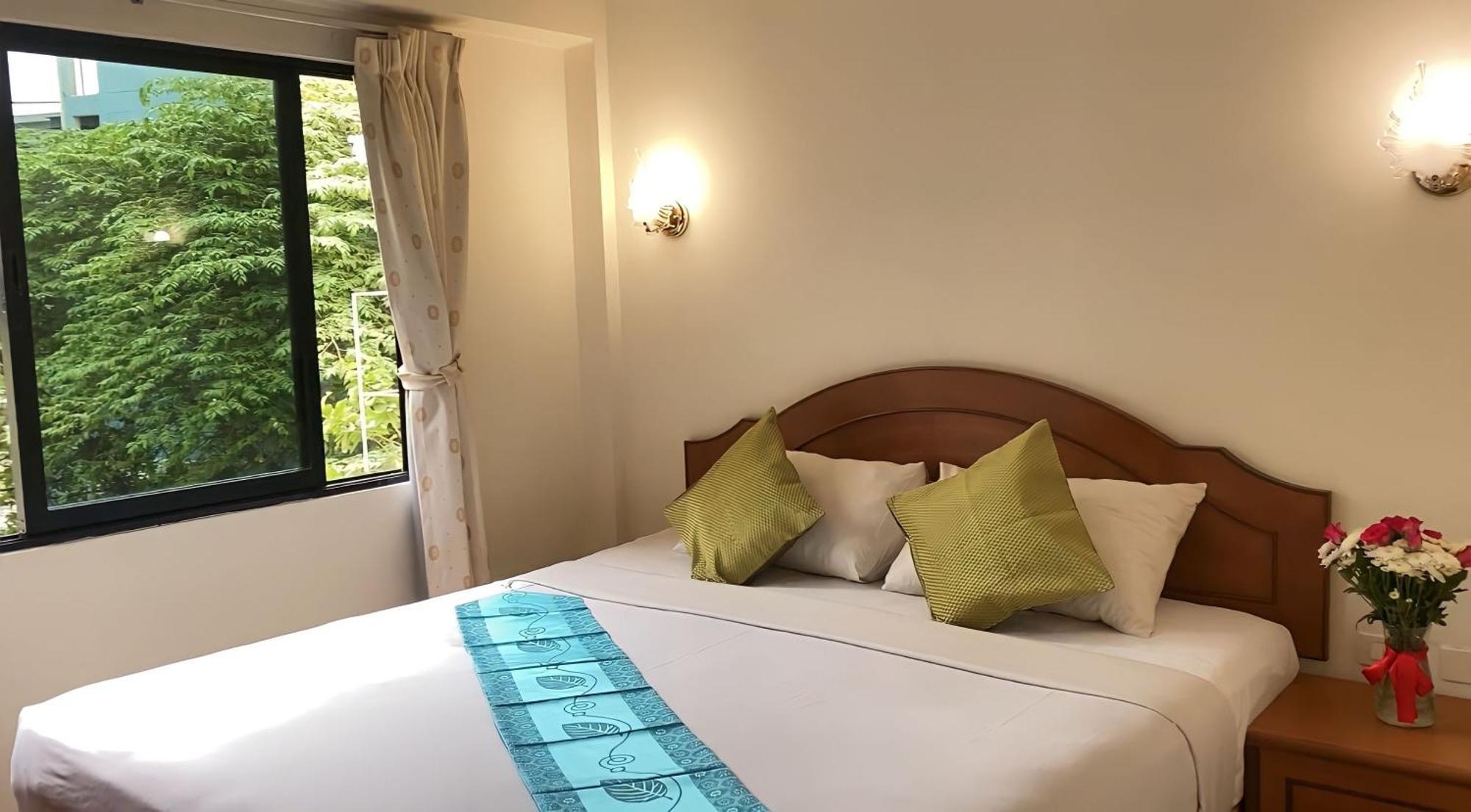 Kata View Guest House Phuket Bagian luar foto
